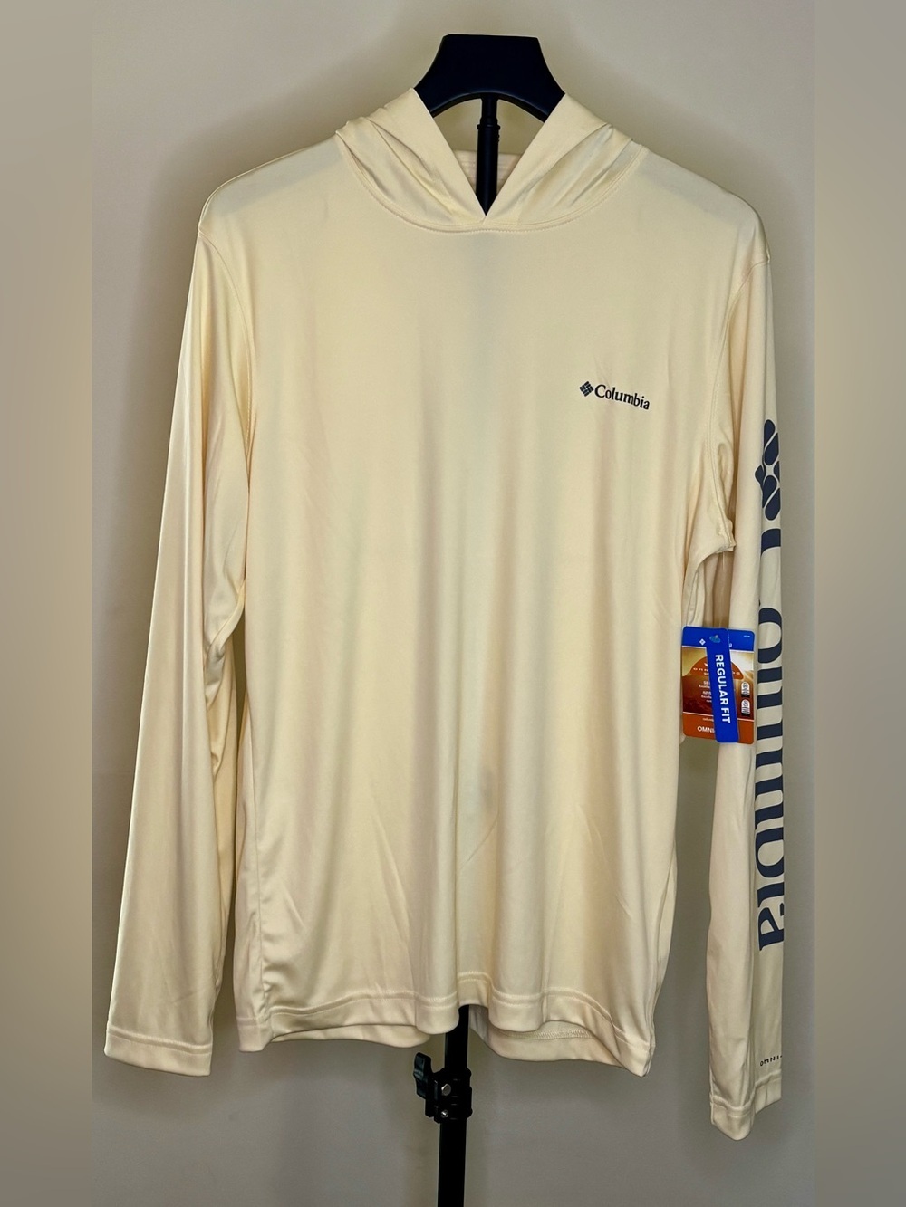 Columbia Long Sleeve Hooded Sun Shirt in Pale Yellow - Picture 2 of 7